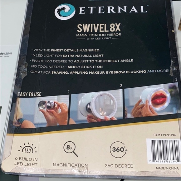 LED Magnification Swivel Mirror - Picture 2 of 2